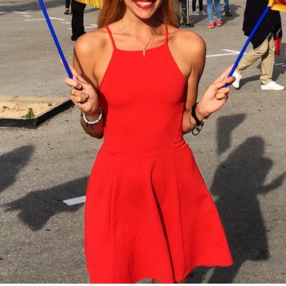 H&M Dresses & Skirts - H&M red textured high neck flounce skirt mini dress